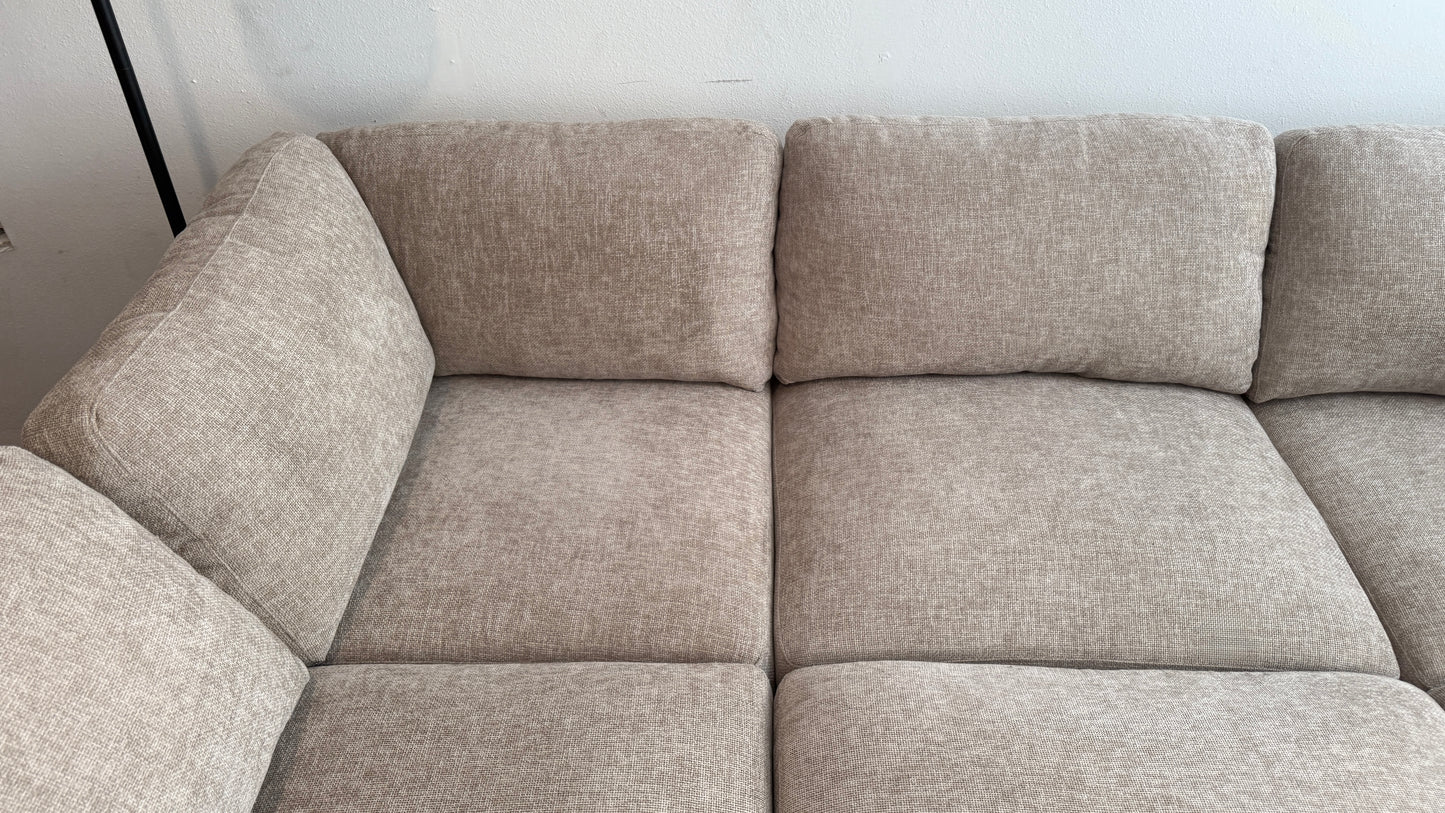 Thomasville Tisdale Modular Taupe Sectional