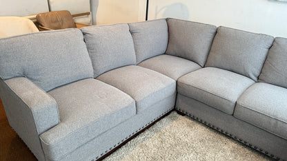 Liquidation Thomasville Emilee Sectional Couch With Storage Ottoman