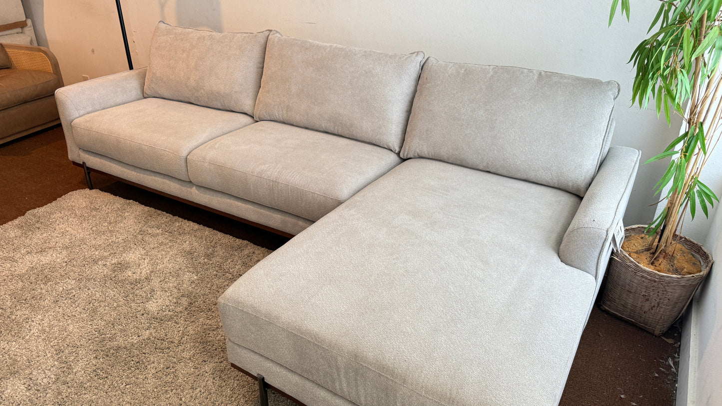 Liquidation Costco Myla Sectional Couch
