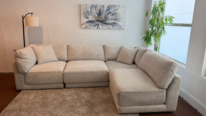 Liquidation Costco Dayna Modular Sectional Couch