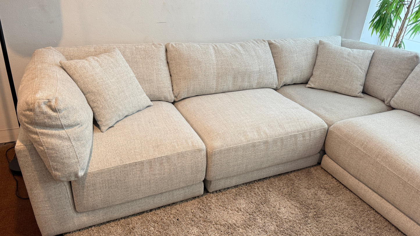 Liquidation Costco Dayna Modular Sectional Couch