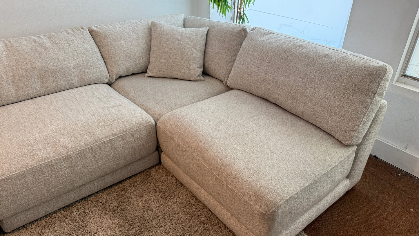 Liquidation Costco Dayna Modular Sectional Couch