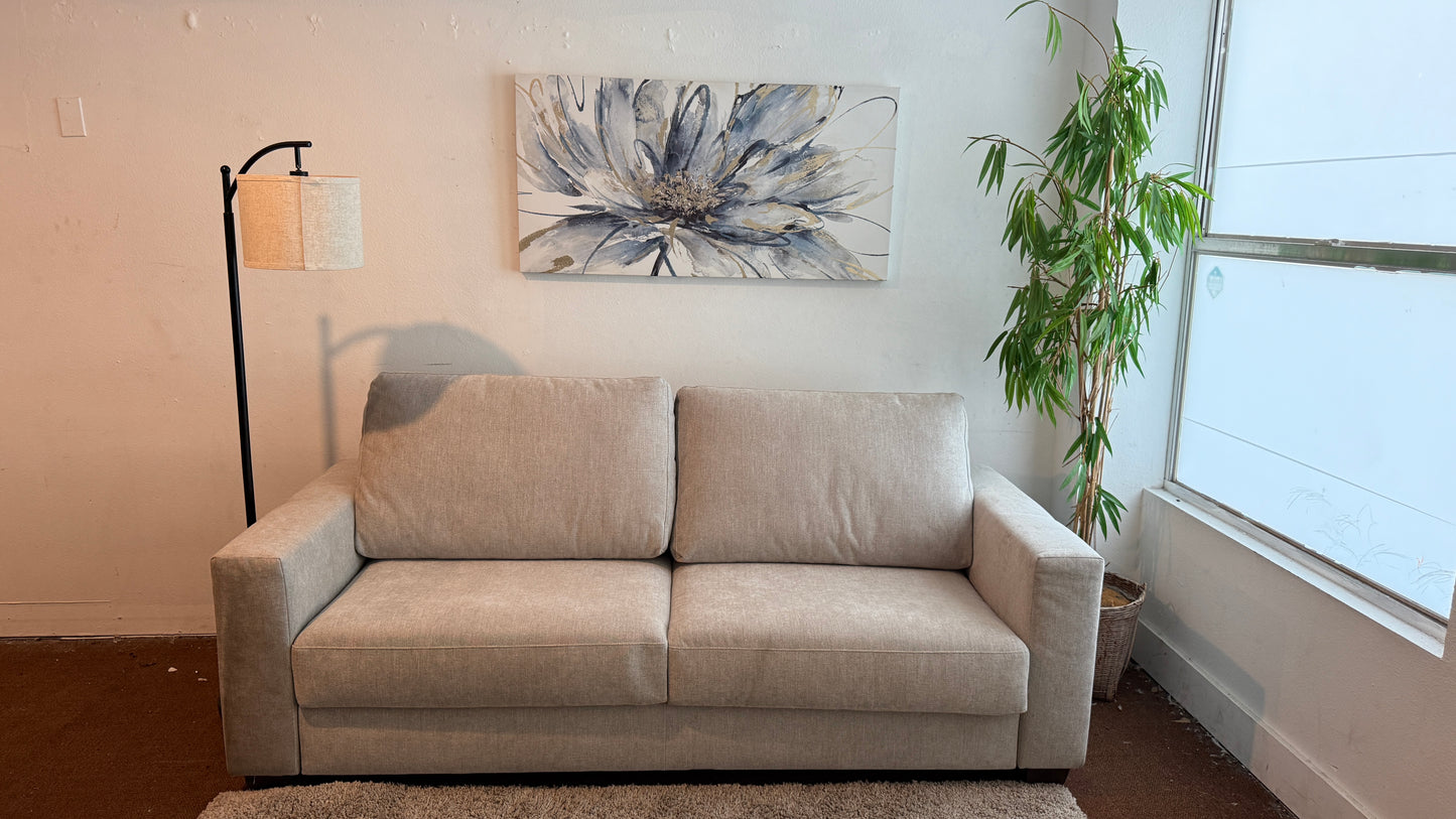 Liquidation Thomasville Maya Queen Sleeper Couch