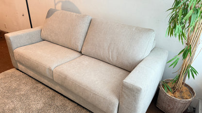 Liquidation Thomasville Maya Queen Sleeper Couch